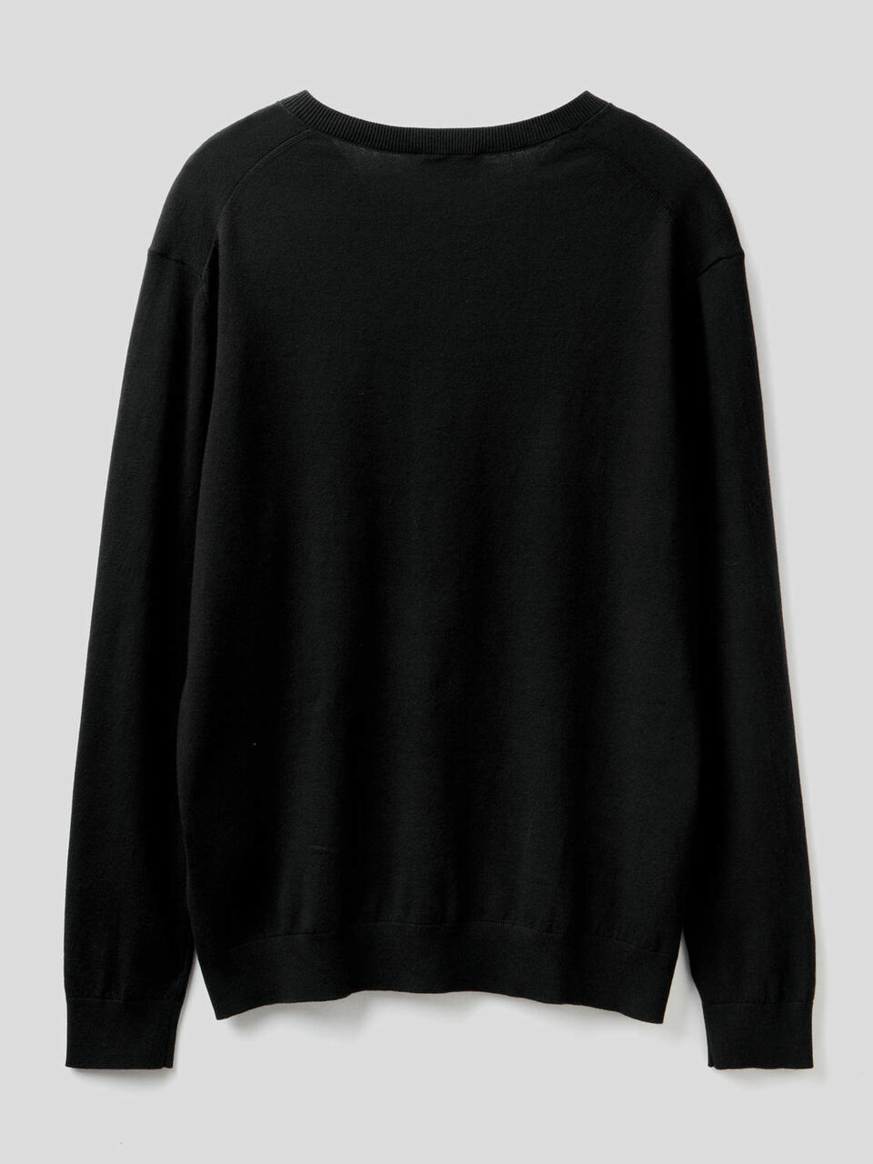 Maglia scollo a V in misto cotone image number 2