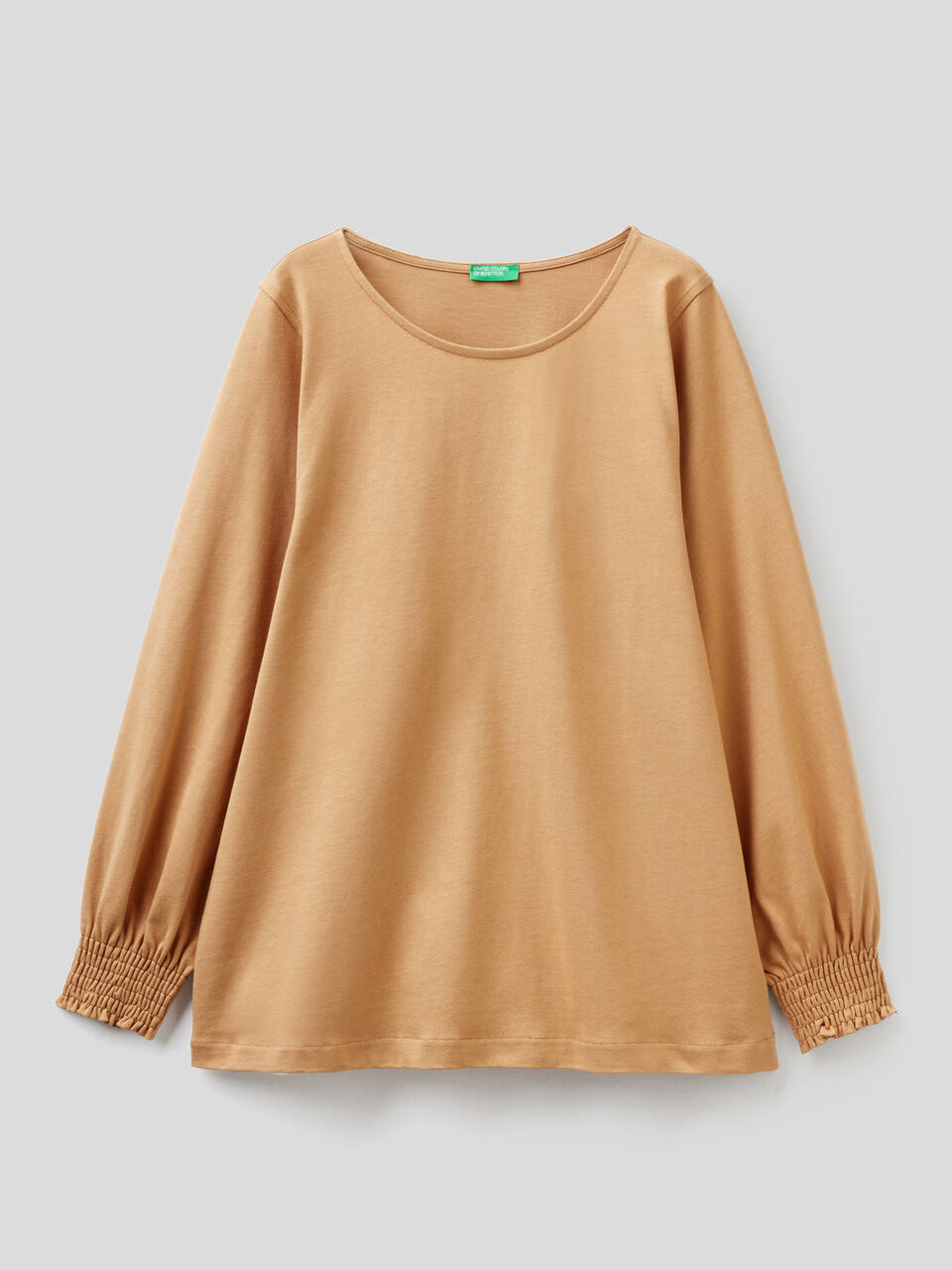 Blusa con maniche a sbuffo image number 1