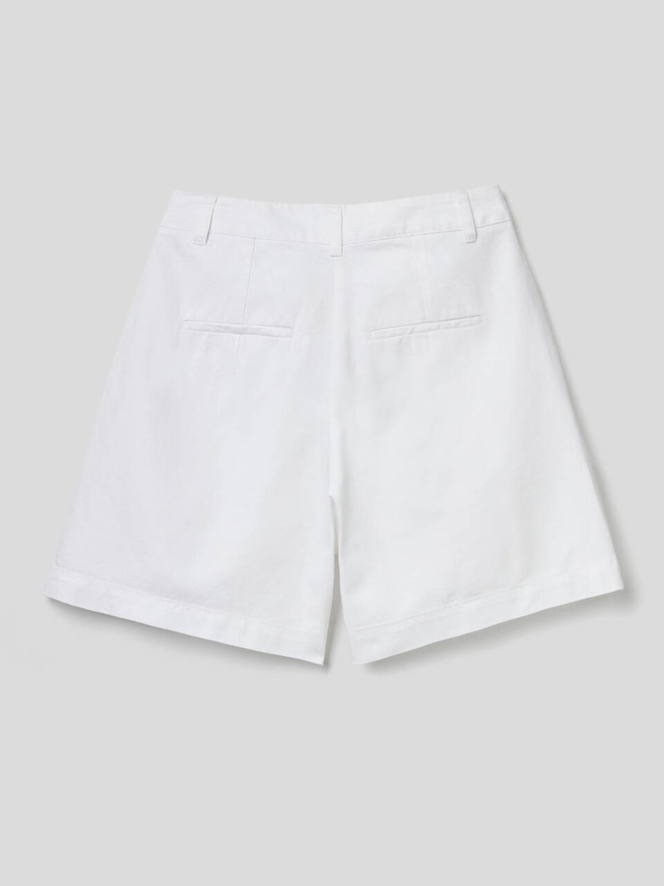 Shorts con gamba ampia in misto lino image number 2