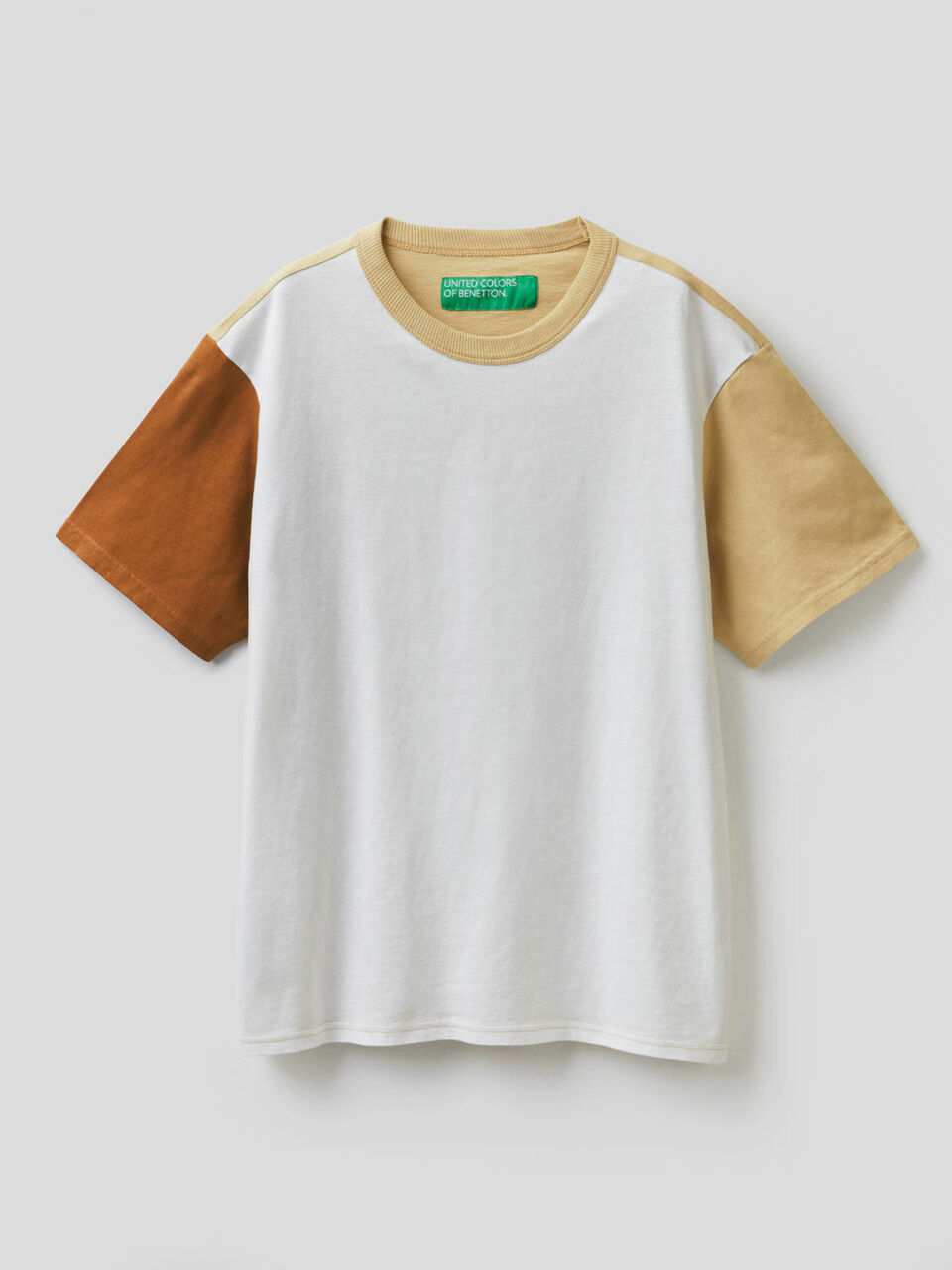 T-shirt color block a manica corta image number 1