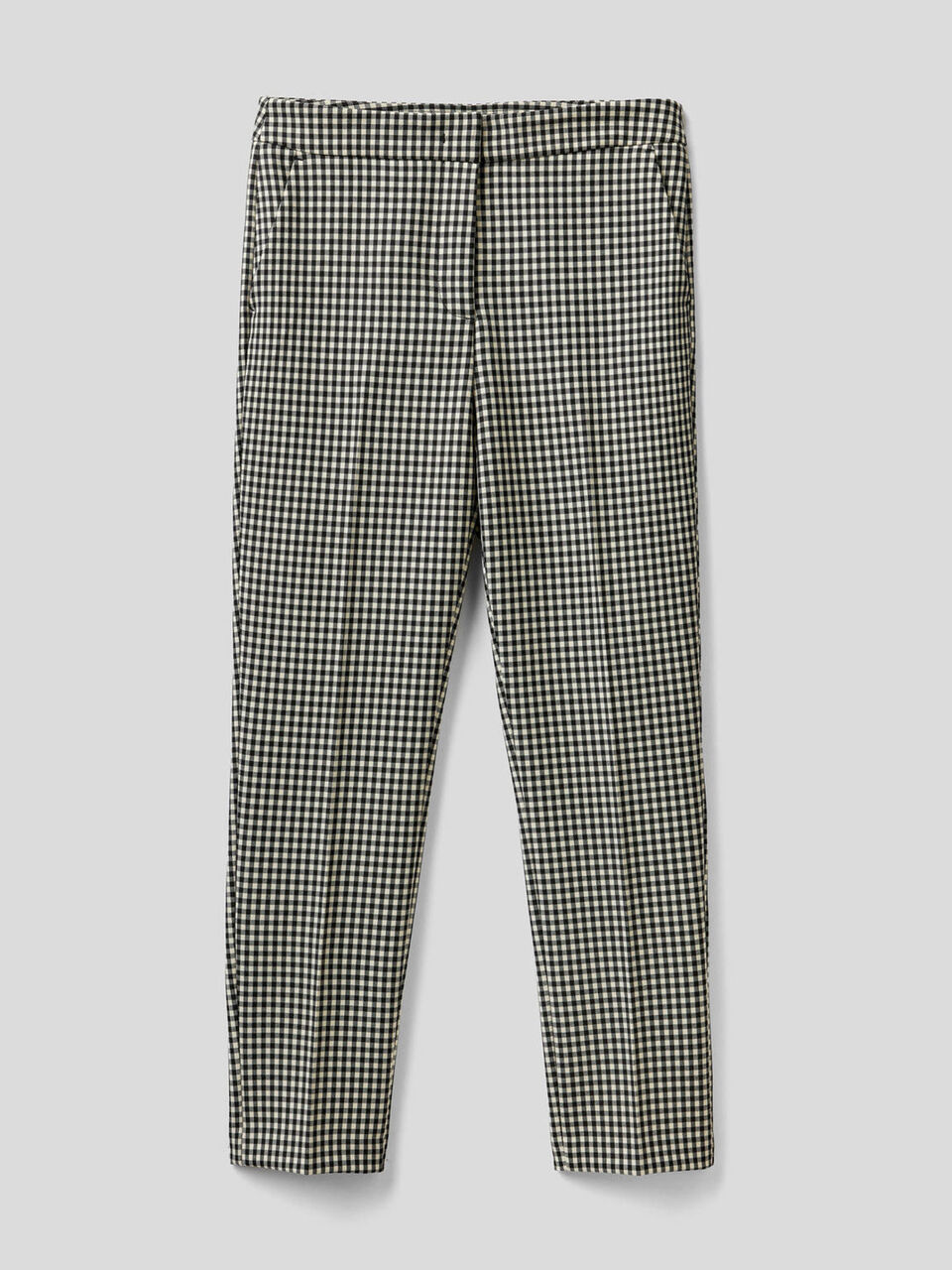 Pantaloni con fantasia a quadri image number 1
