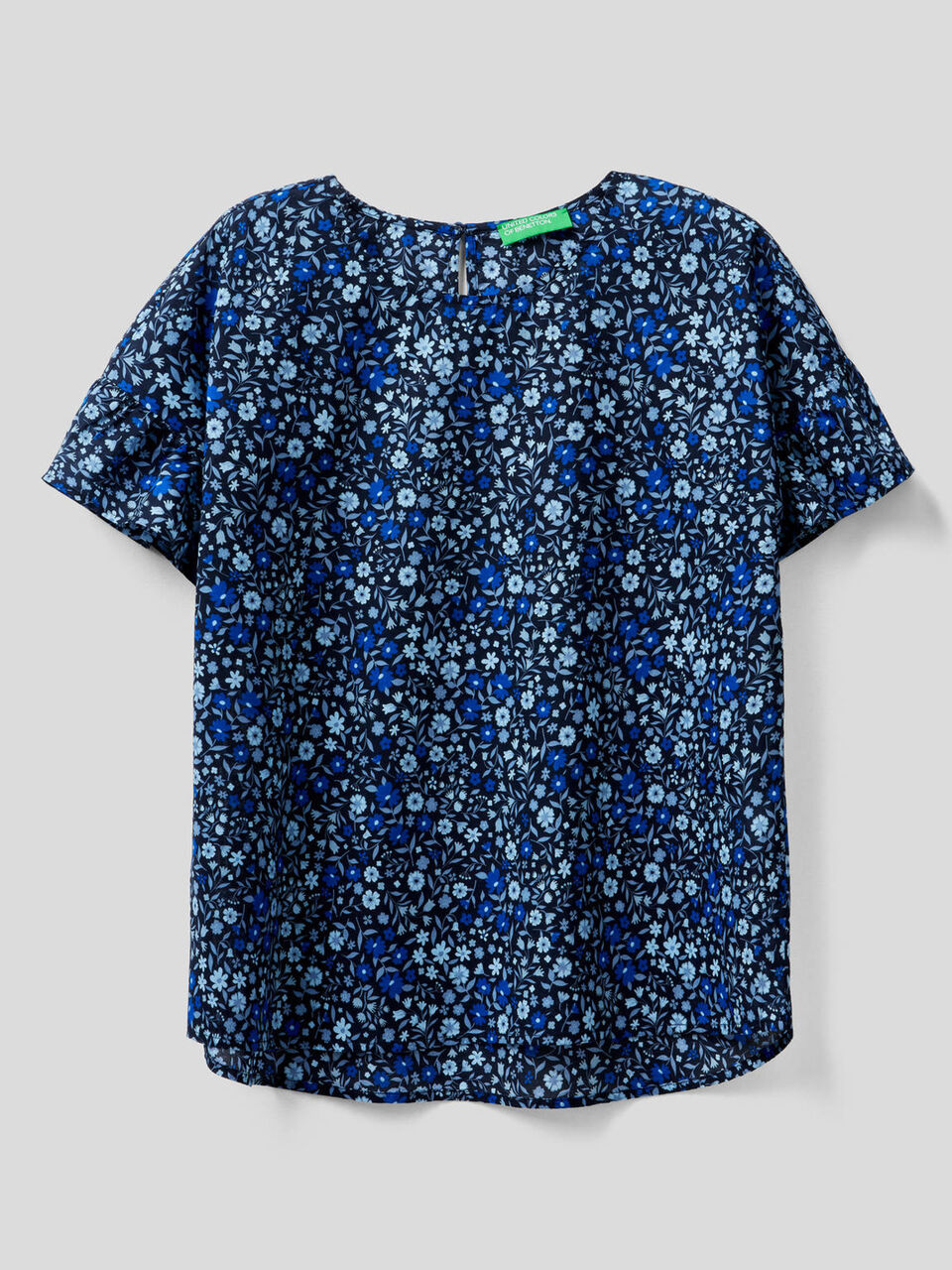 Blusa con manica a volant image number 1