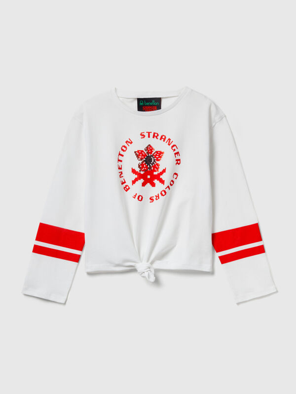 T-shirt con nodo Stranger Things Bambina