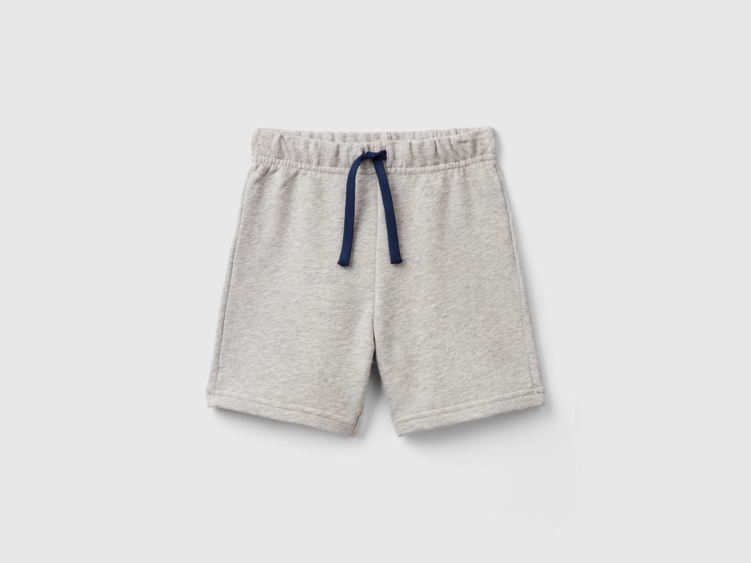 Pantaloni corti benetton hotsell