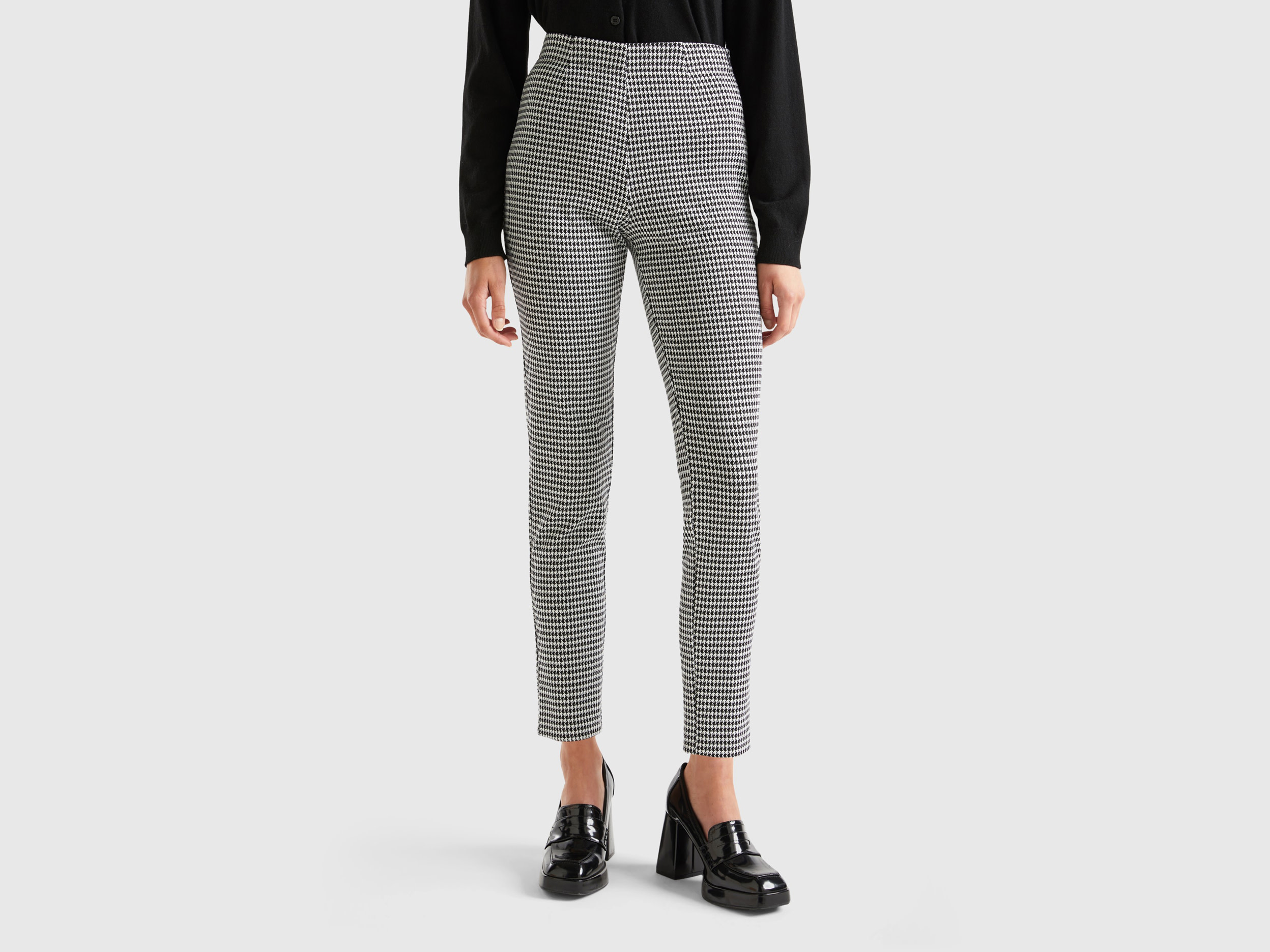 Benetton, Slim Houndstooth Trousers, size S, Multi-color, Women